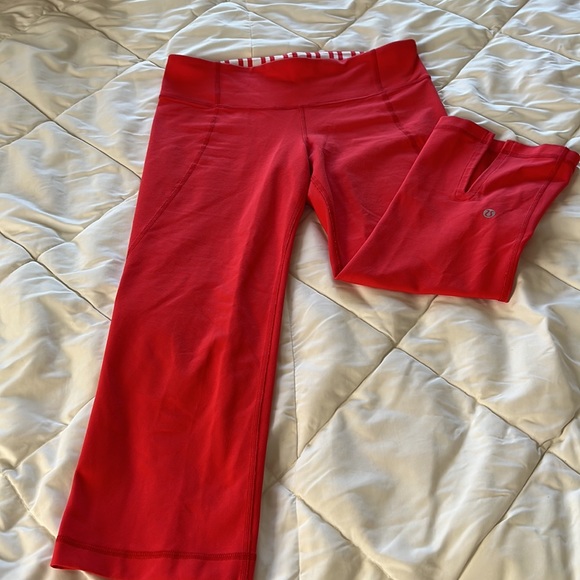 Lululemon Athletica Classic Orange high rise wide leg cropped yoga pants Size4-6 - Picture 14 of 15